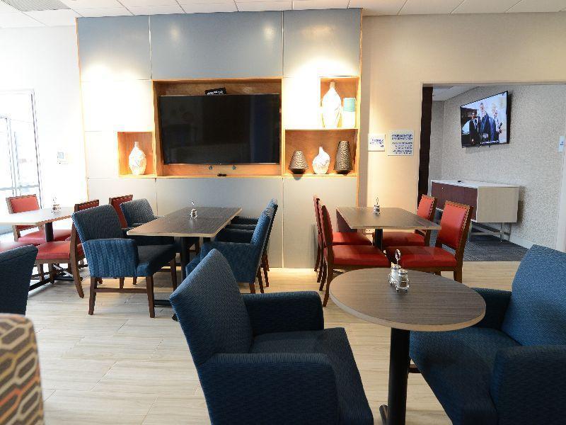 Holiday Inn Express & Suites Chicago North Shore - Niles By Ihg Buitenkant foto