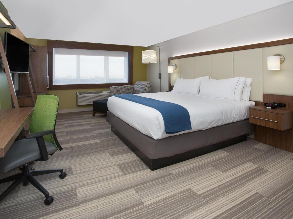 Holiday Inn Express & Suites Chicago North Shore - Niles By Ihg Buitenkant foto
