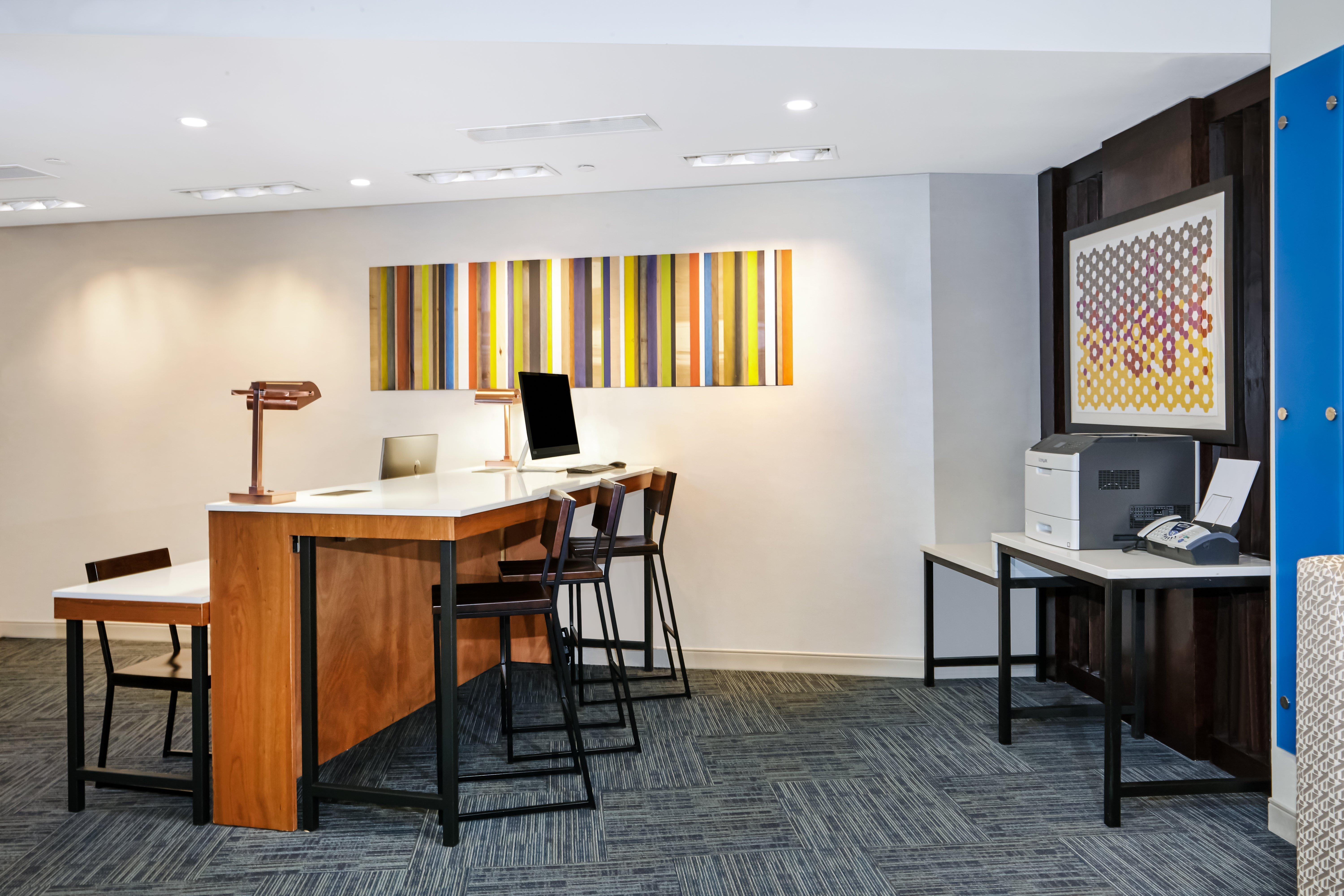 Holiday Inn Express & Suites Chicago North Shore - Niles By Ihg Buitenkant foto
