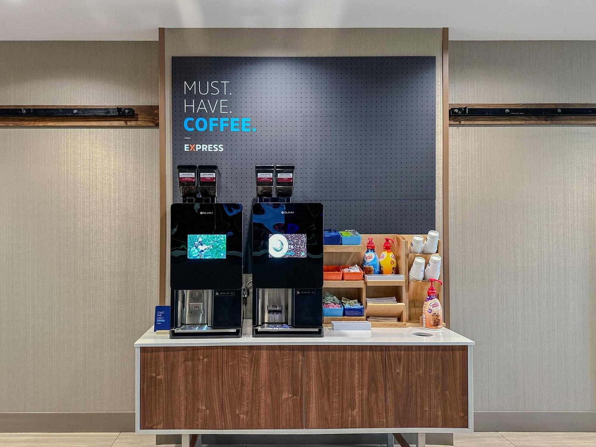 Holiday Inn Express & Suites Chicago North Shore - Niles By Ihg Buitenkant foto